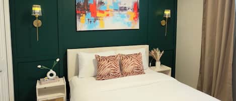 1 bedroom, desk, free WiFi, bed sheets