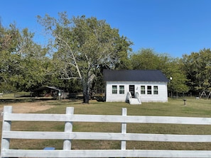 Exterior - Cozy Cottage near Lake Fork! (Yantis)