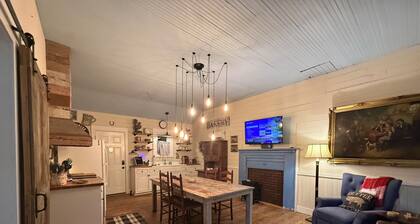 Cozy Cottage near Lake Fork!