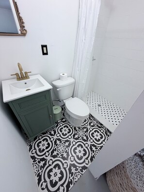 Handtücher, Seife, Toilettenpapier