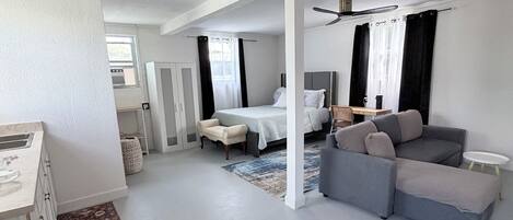 1 dormitorio, tabla de planchar con plancha, wifi