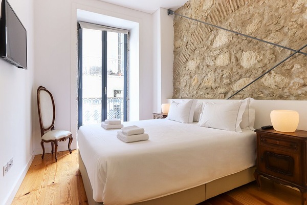 Family Apartment | Laptop workspace, blackout drapes, iron/ironing board, WiFi (free)