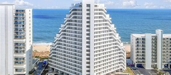 Pyramid 2D Oceanfront with Heated Pool