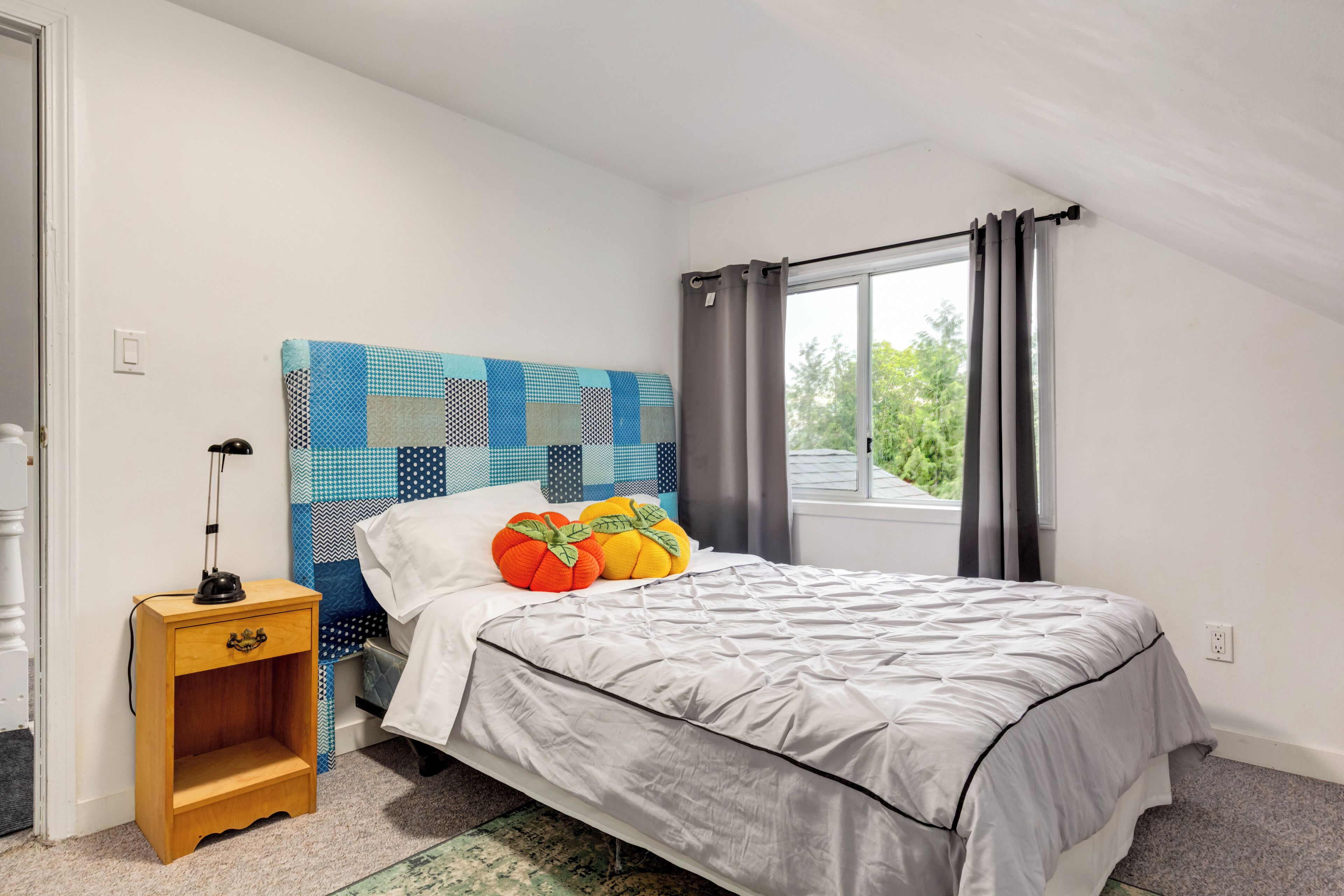 4 bedrooms, WiFi, bed sheets
