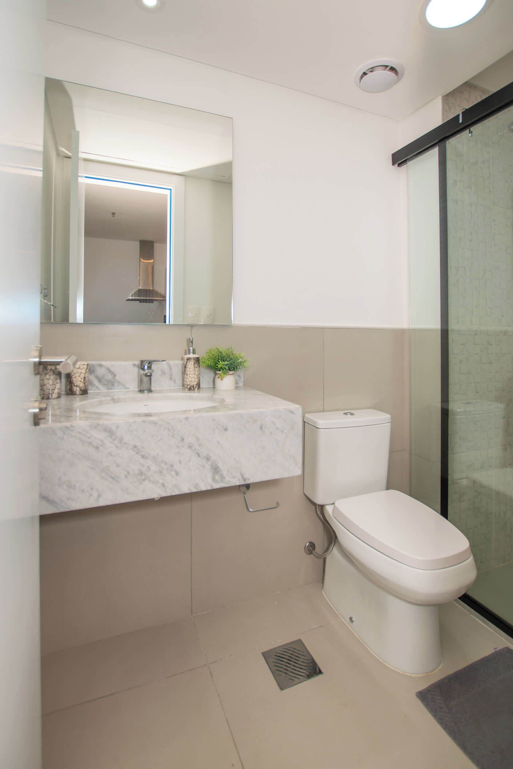 Apartamento, balcón, vistas a la ciudad | Baño