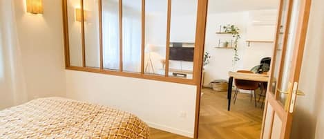 アイロン / アイロン台、WiFi、ベッドシーツ