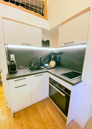 Fridge, oven, toaster