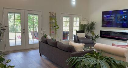 Hale Kululoa Spacious 2-bedroom home in gated community Hilo for your getaway
