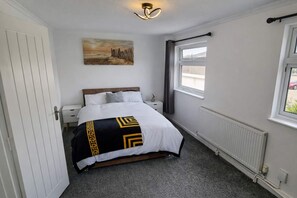 3 Schlafzimmer, Bügeleisen/Bügelbrett, WLAN