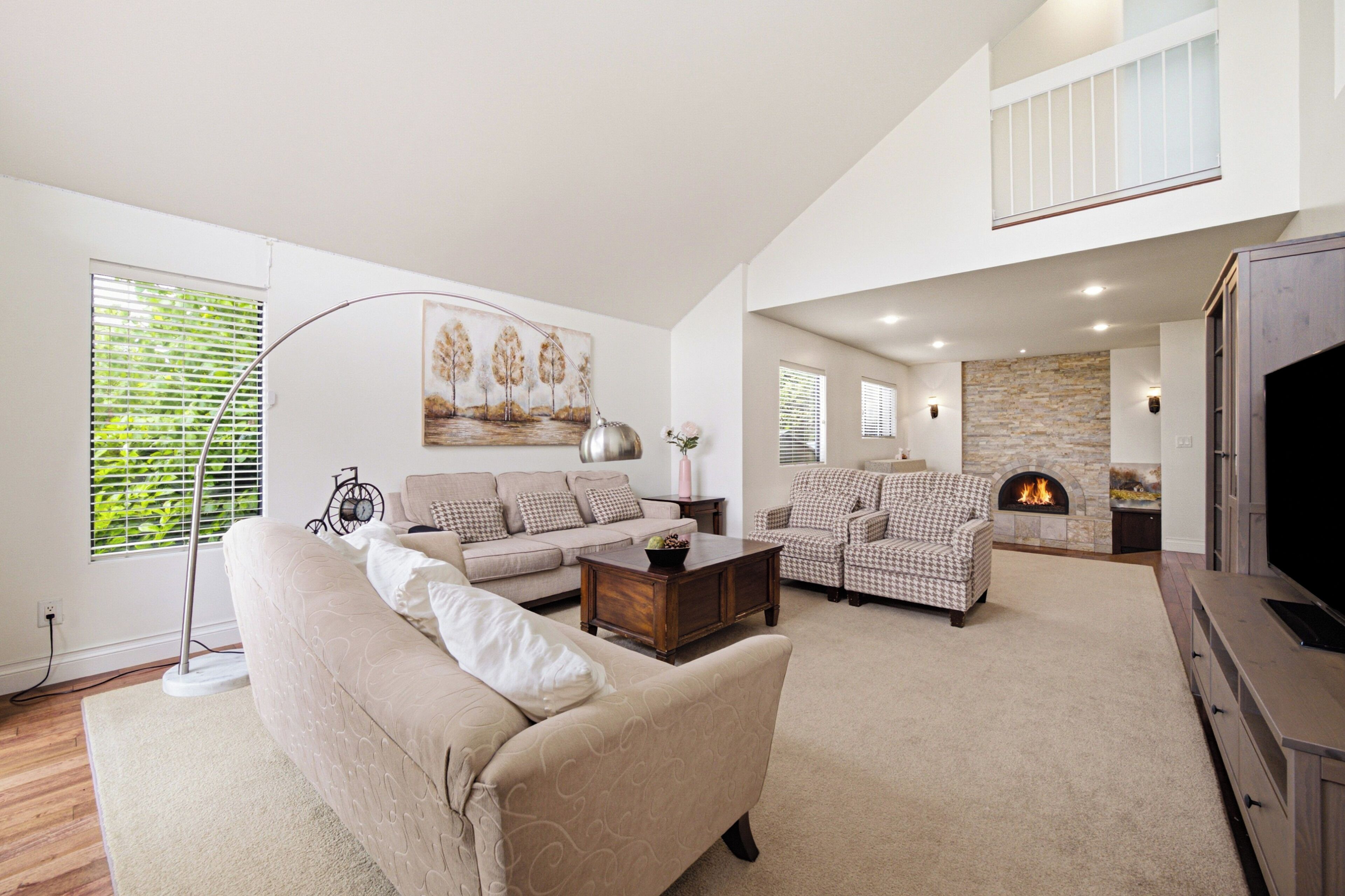 4br West Van Retreat Near Ambleside Beach - Horseshoe Bay