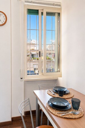 Dining - Acaia Boutique Apartment by RHR (ROMA)