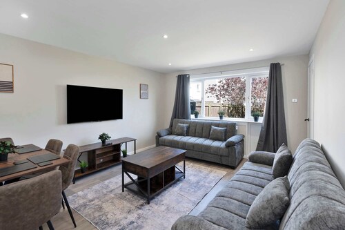Family & Contractor Stay - Parking - Nr Edinburgh