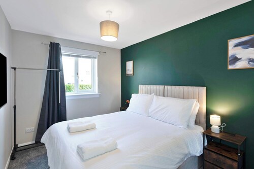 Family & Contractor Stay - Parking - Nr Edinburgh