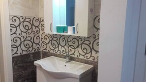 Apartment, 1 Bedroom, Smoking | Bathroom - Apartment in Side Evrenseki, Hotel Comfort Home Feel (Manavgat)
