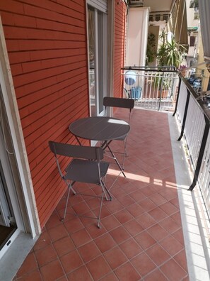 Outdoor dining - Vrbo Property (Napoli)