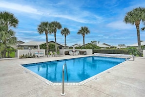 Outdoor pool, a heated pool