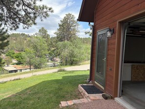 Exterior detail - Beautiful Home W/Guest Home, sleeps 13 Bike Garage (Rapid City)