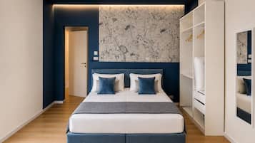 Deluxe Double or Twin Room | Desk, free WiFi