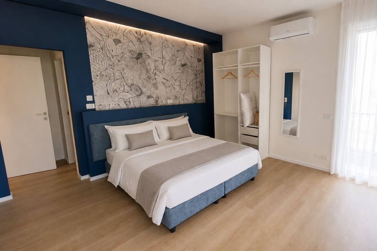 Deluxe Double Room, Non Smoking, Terrace | Egyptian cotton sheets, premium bedding, minibar, desk