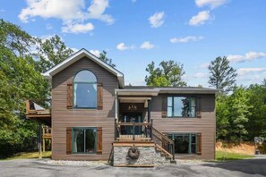 Exterior - Rustic Hideaway | Hot Tub • Fire Pit • Game Room (Sevierville)