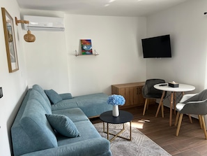 Living area - BT Plitvice Holiday for 8 people in 4 bedroom apartment with AC  (Rakovica)