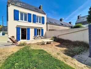 Outdoor dining - Erdeven - 4-room house - 66 m² - 1* (ERDEVEN)