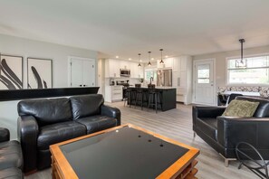 TV, foosball, offices - Local Coffee,75 min Banff, New Reno New Everything (Calgary)