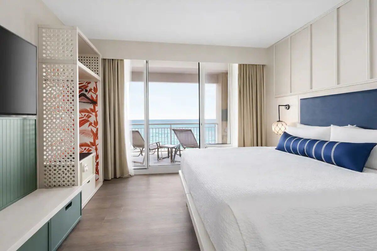 Palm & Tide | King Room | Near Pcb Beaches | Family Fun | 2 Units - Panama City Beach, FL