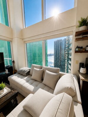 Living area - Stylish 2BR Brickell Condo Near River, Dining & MetroMover (Miami)