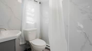 Handdoeken, toiletpapier