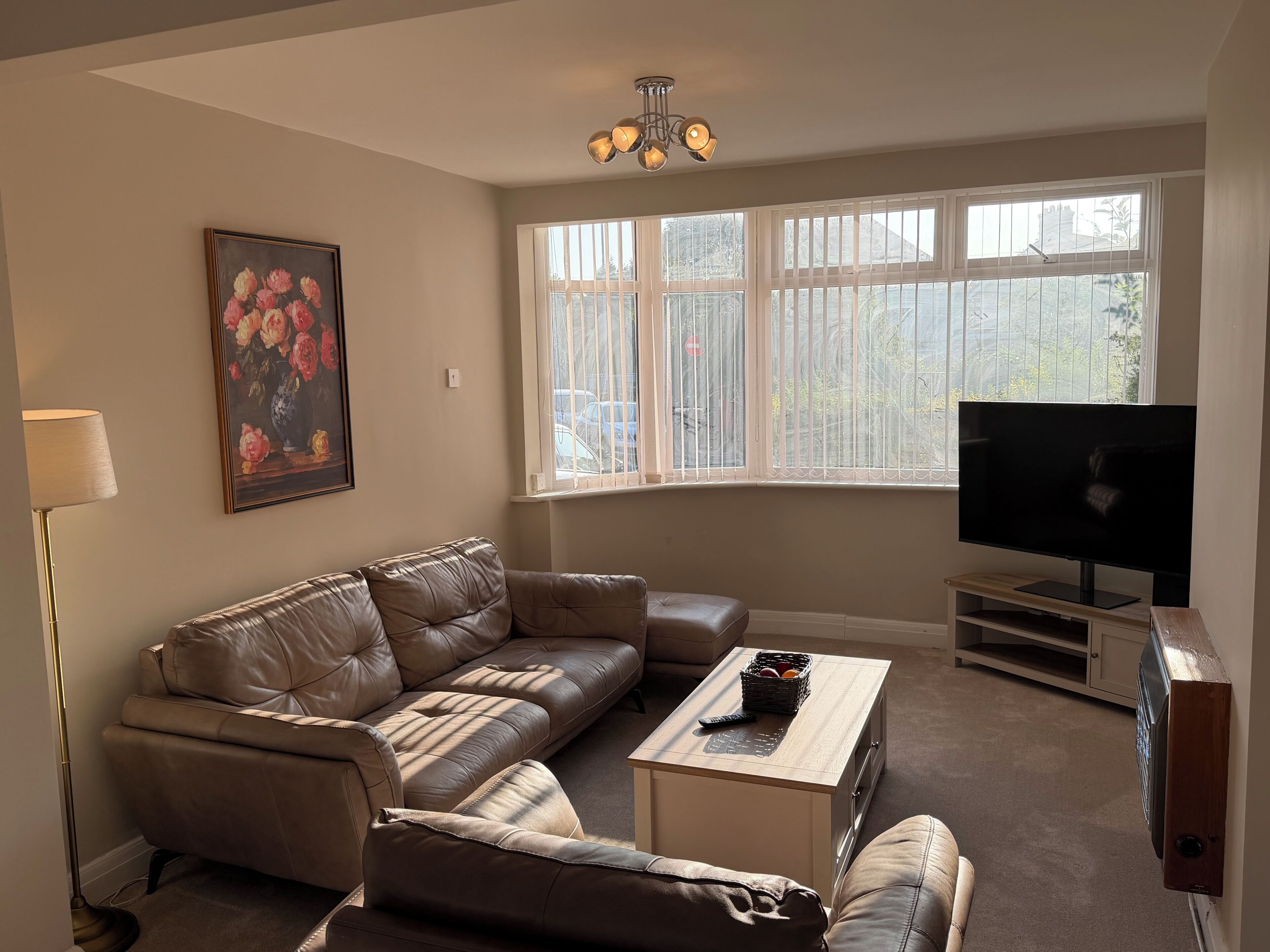 Entire 3br Family Home | Sleeps 6 | Driveway | Wifi | 6 Min To Luton Airport - Harpenden