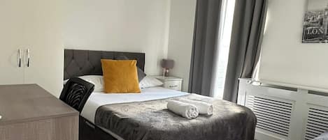 6 habitaciones y wifi