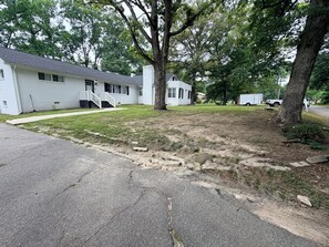 Exterior - Spacious 4-bedroom house in delightful Richmond (Richmond)
