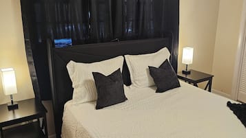 3 bedrooms, iron/ironing board, Internet, bed sheets