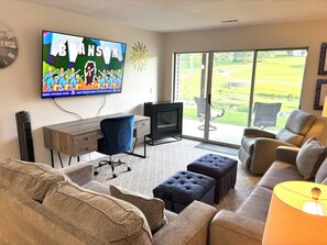 Smart-TV og peis