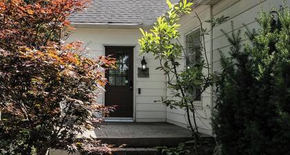 Cozy 2-bedroom house in the heart of Lewis Center
