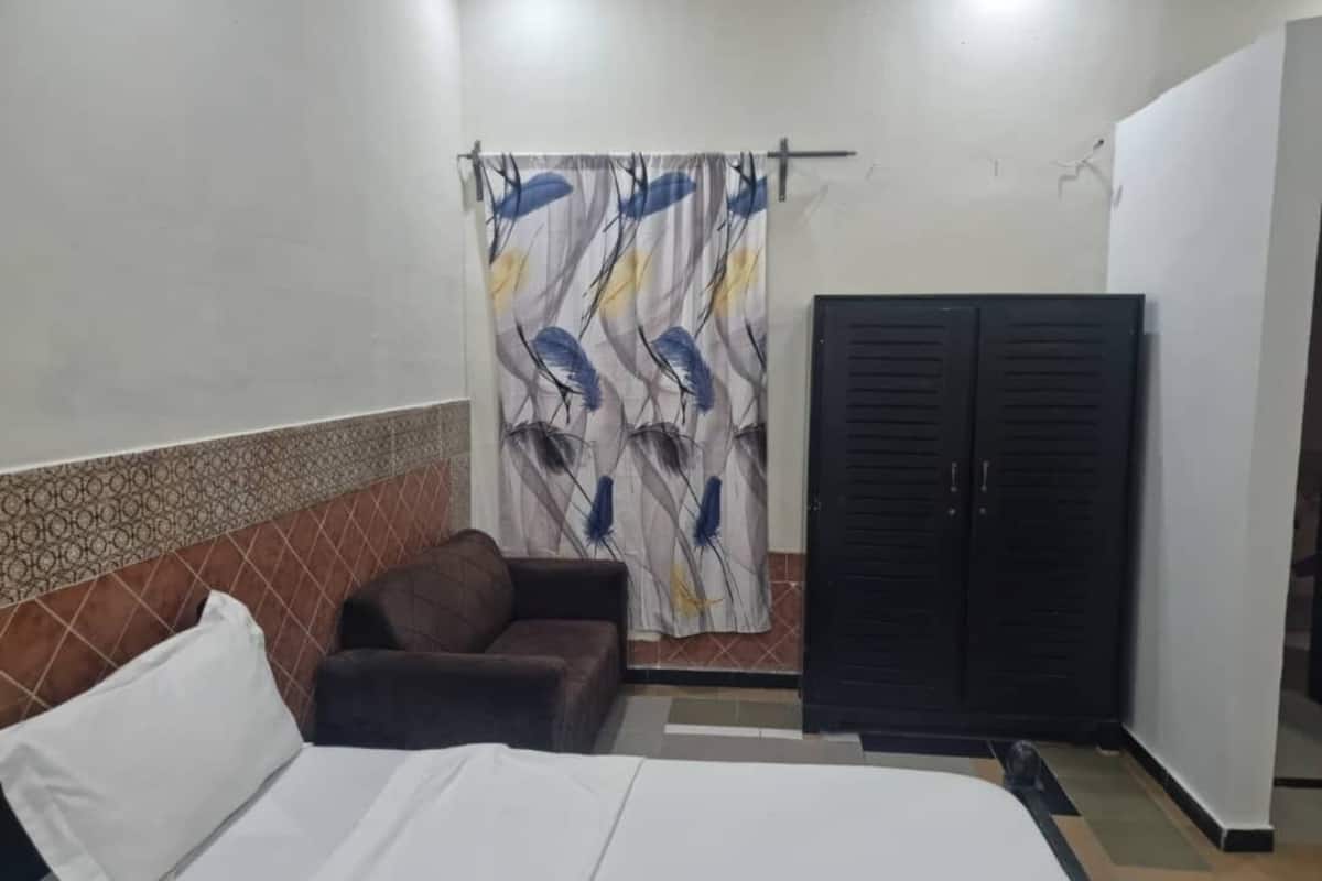 Economy Single Room | WiFi (free)