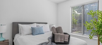 The Grand Estate-Pool • 2.5Baths • Sleeps 10