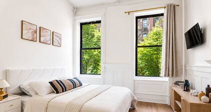 Modern NYC Studio Near Transit, AC, WiFi & Full Kitchen