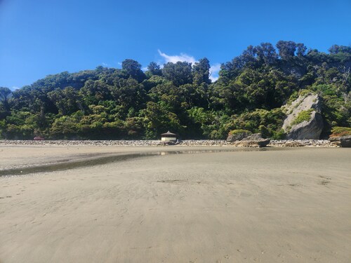 Castaway Cottage