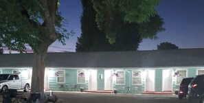 Exterior - Sage Motel (Greybull)