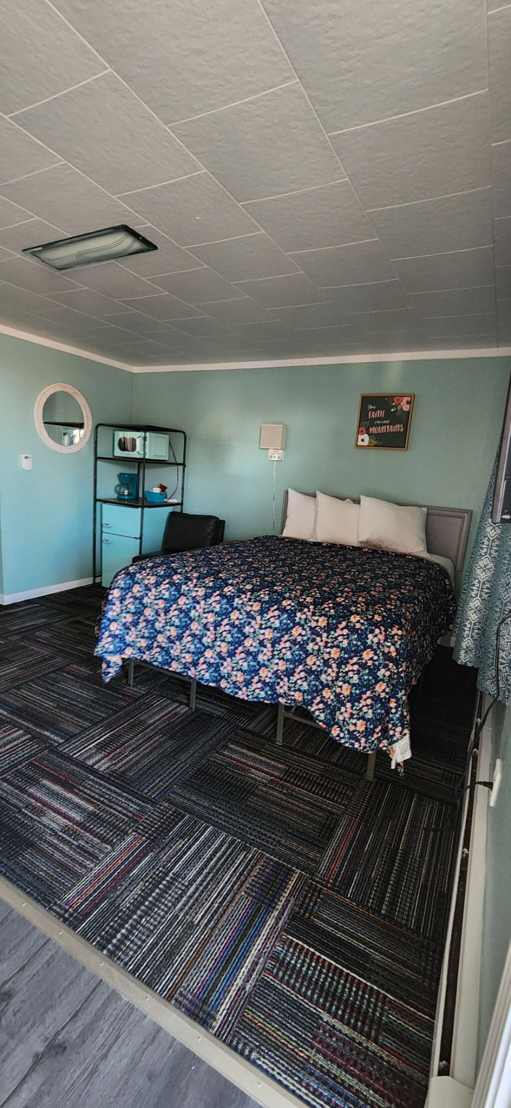 Triple Room, Patio, Garden View | Individually decorated, individually furnished, blackout drapes