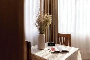 Studio Deluxe - 1 queensize-säng - pentry | Restauranger