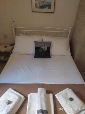 Room - Cosy spacy comfortable house in beautiful Fterno village Lefkada (Fterno)