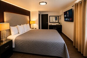 Rom – comfort | Skrivebord, skrivebord for bærbar PC og strykejern/-brett