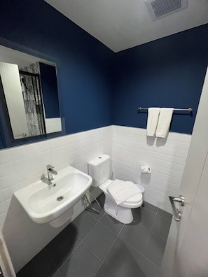 Comfort Studio, Kitchenette, Garden View | Bathroom - the base central phuket - YJB (Tambon Wichit)