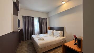 In-room safe, iron/ironing board, free WiFi
