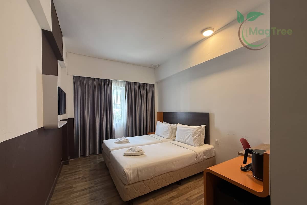 Deluxe Twin Room, Private Bathroom, City View