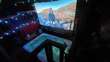 Indoor spa tub