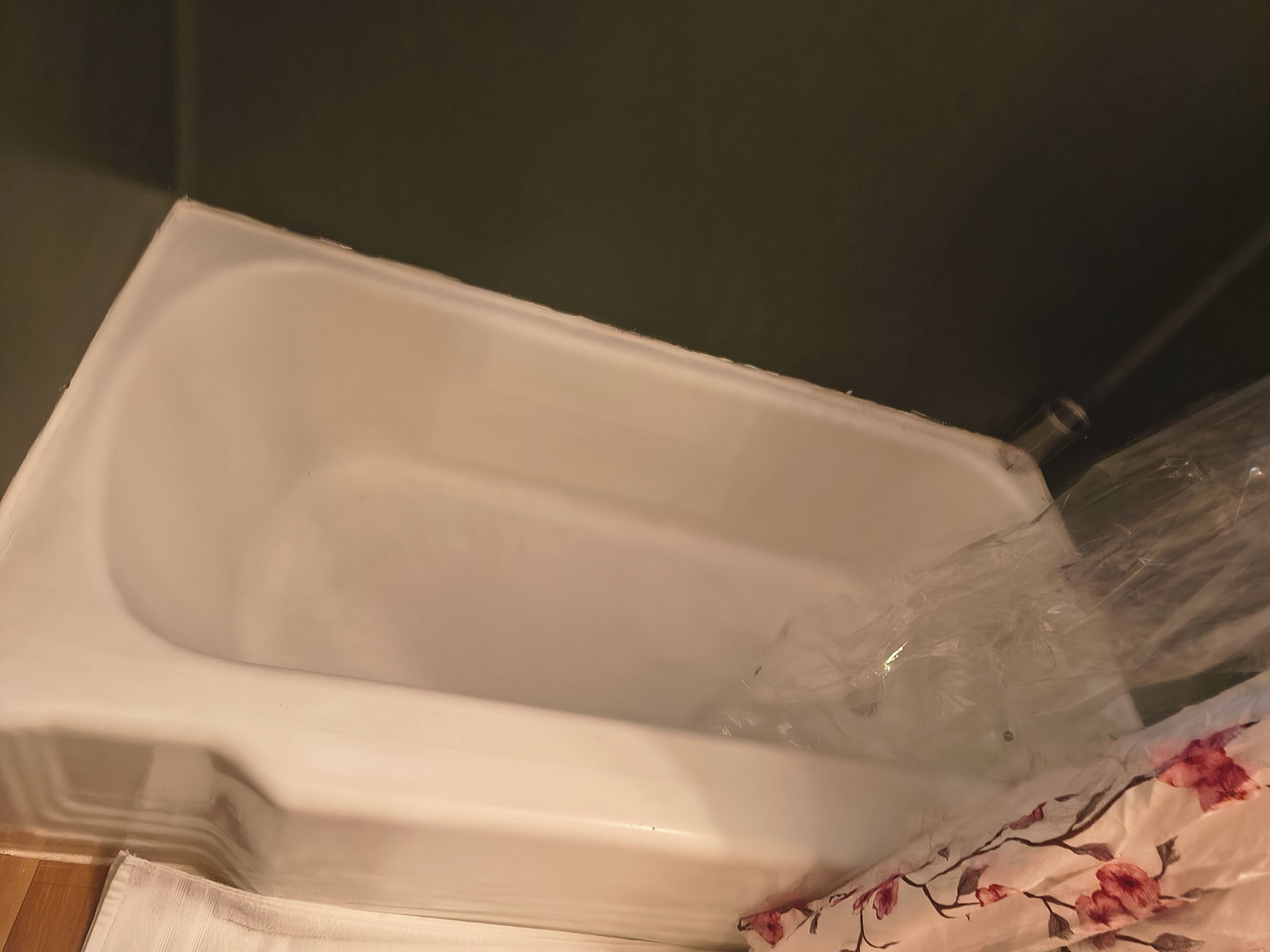 Serviettes fournies, savon, papier de toilette